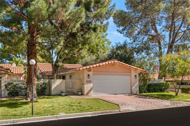 2101 CALLE DE ESPANA, Las Vegas, NV 89102