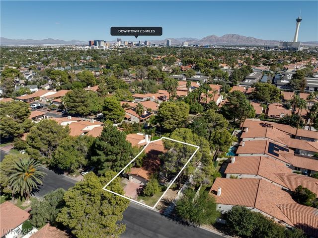 2101 CALLE DE ESPANA, Las Vegas, NV 89102