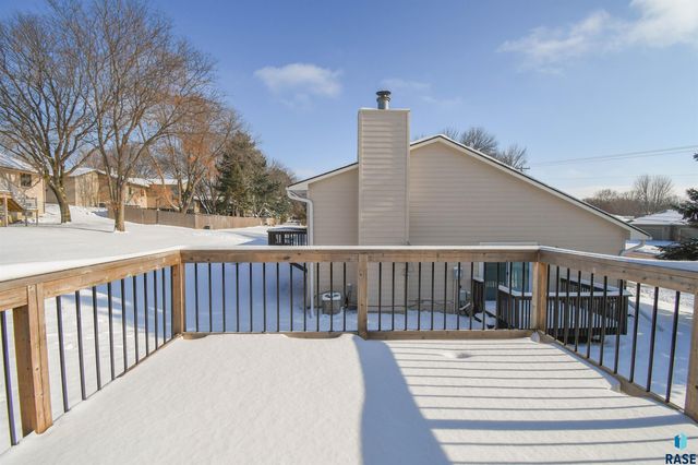 4704 S Acorn Ave Avenue, Sioux Falls, SD 57105