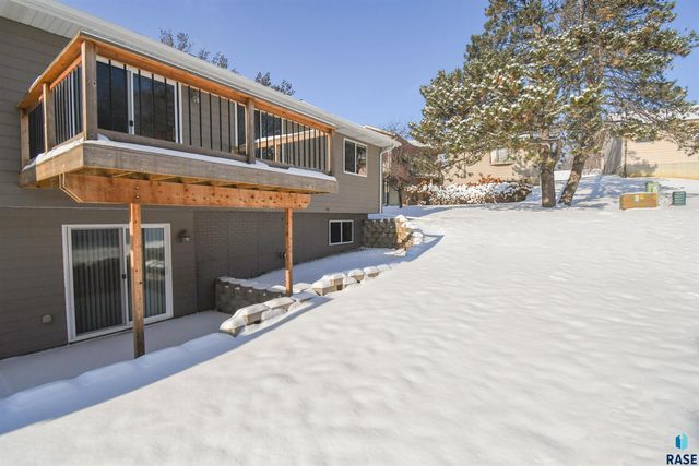 4704 S Acorn Ave Avenue, Sioux Falls, SD 57105