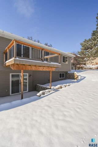 4704 S Acorn Ave Avenue, Sioux Falls, SD 57105