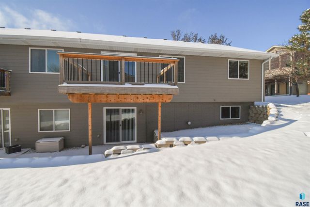 4704 S Acorn Ave Avenue, Sioux Falls, SD 57105