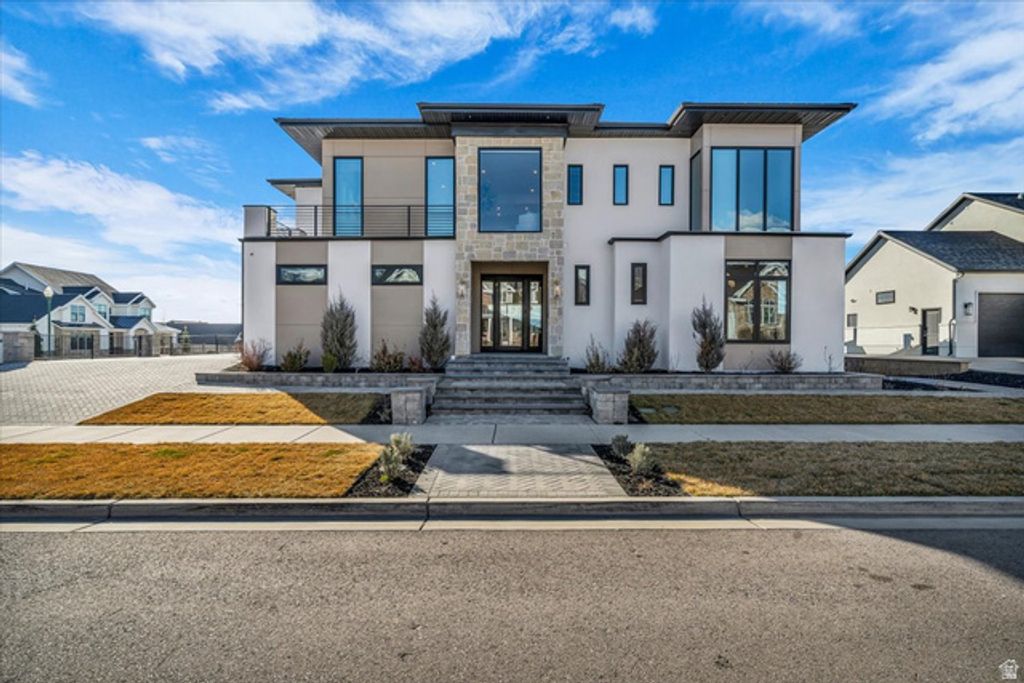 2152 S 30 W, Orem, UT 84058