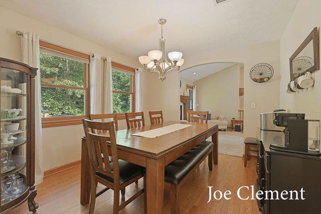 9347 Cedar Pines Lane Ne, Algoma Twp, MI 49345