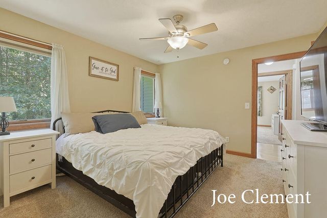 9347 Cedar Pines Lane Ne, Algoma Twp, MI 49345