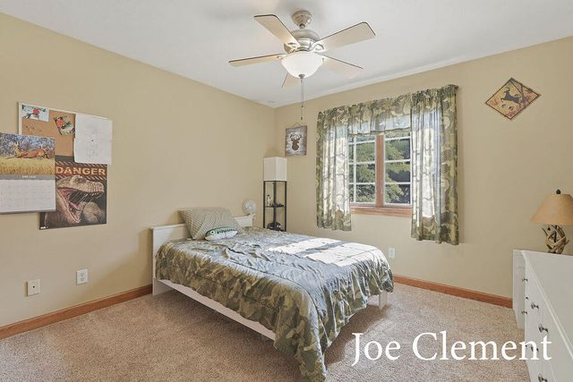 9347 Cedar Pines Lane Ne, Algoma Twp, MI 49345