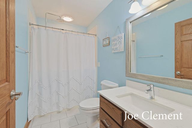 9347 Cedar Pines Lane Ne, Algoma Twp, MI 49345