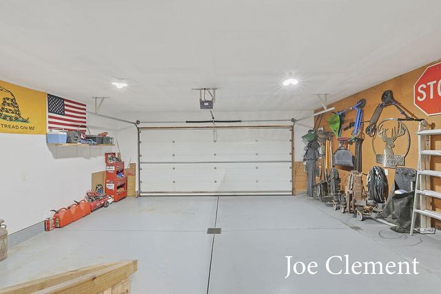 9347 Cedar Pines Lane Ne, Algoma Twp, MI 49345