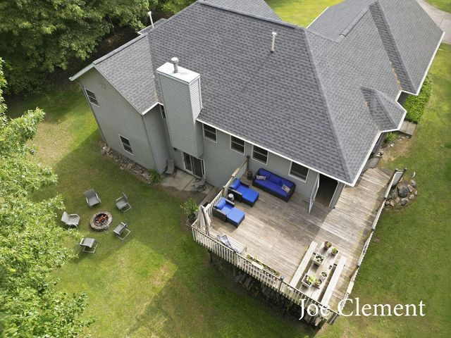 9347 Cedar Pines Lane Ne, Algoma Twp, MI 49345