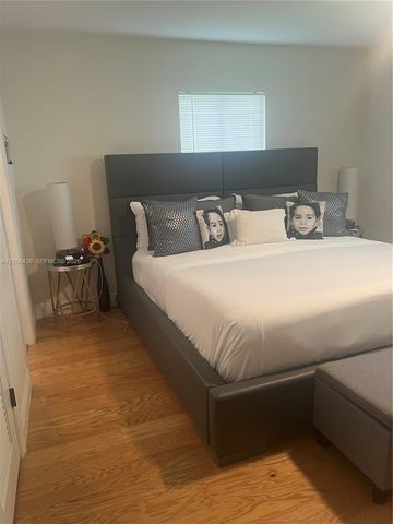8221 NW 14th Street, Plantation, FL 33322