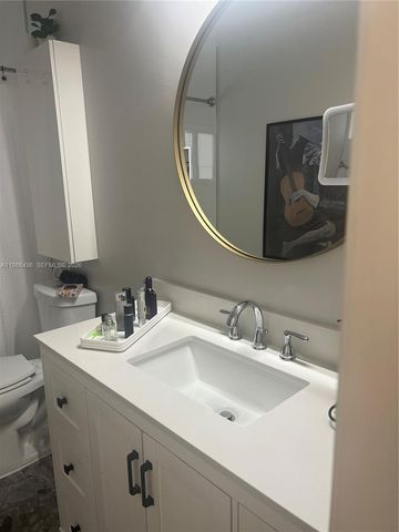 8221 NW 14th Street, Plantation, FL 33322