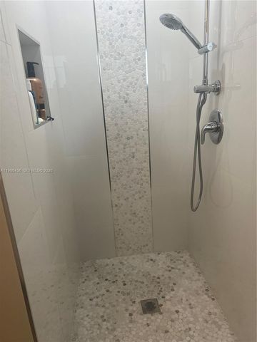 8221 NW 14th Street, Plantation, FL 33322