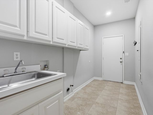 1227 Cambridge Drive, Carrollton, TX 75007