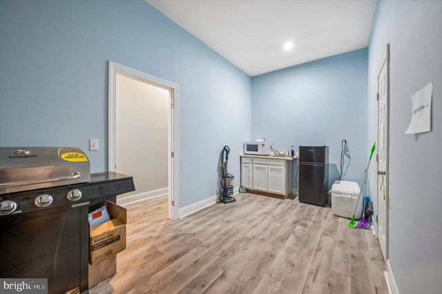 319 S 60TH ST, Philadelphia, PA 19143