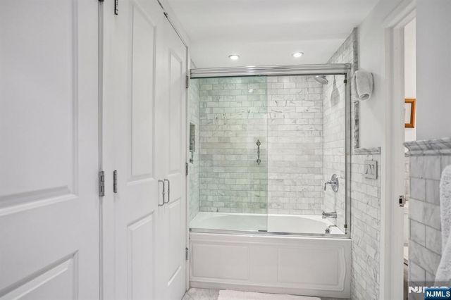 1077 River Road 303, Edgewater, NJ 07020