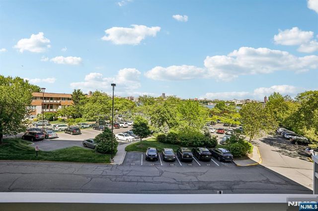 1077 River Road 303, Edgewater, NJ 07020