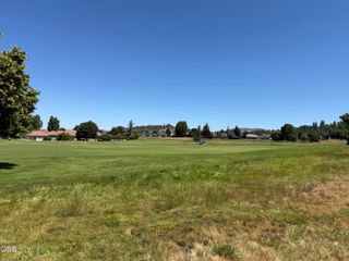 Robert Trent Jones Boulevard, Eagle Point, OR 97524