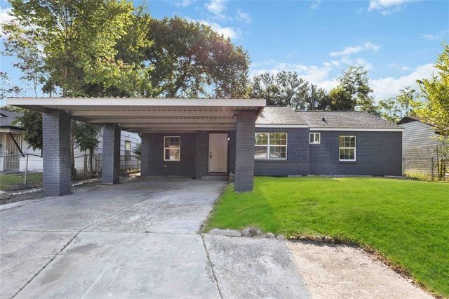 9405 Cathedral Drive, Houston, TX 77051