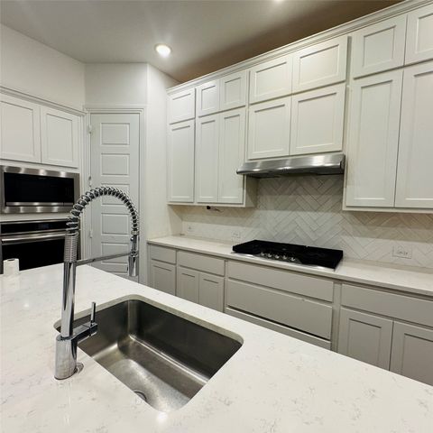 1804 Pelham, Aubrey, TX 76227