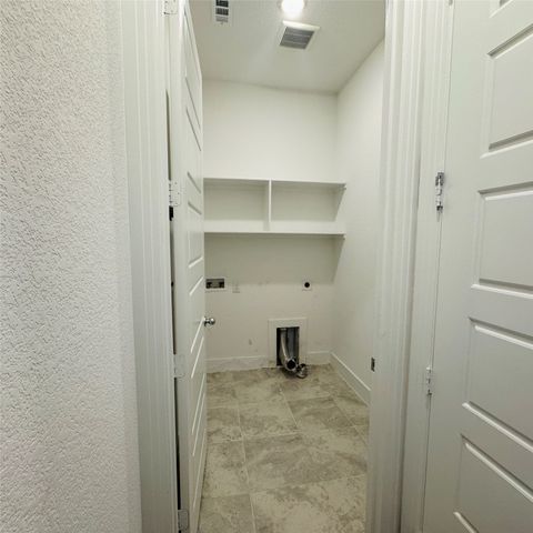 1804 Pelham, Aubrey, TX 76227