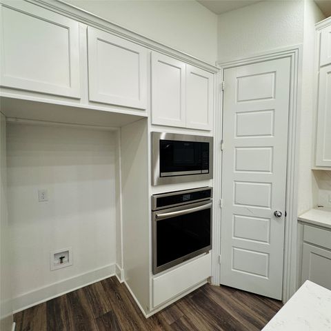 1804 Pelham, Aubrey, TX 76227