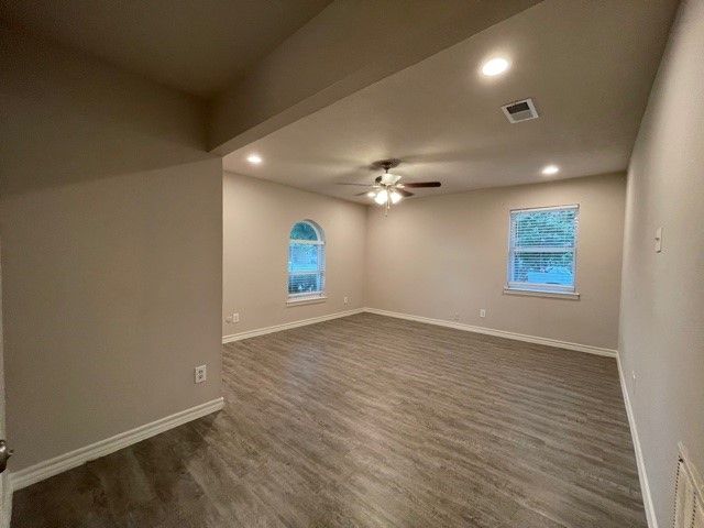 1017 Mullins Street, Irving, TX 75061