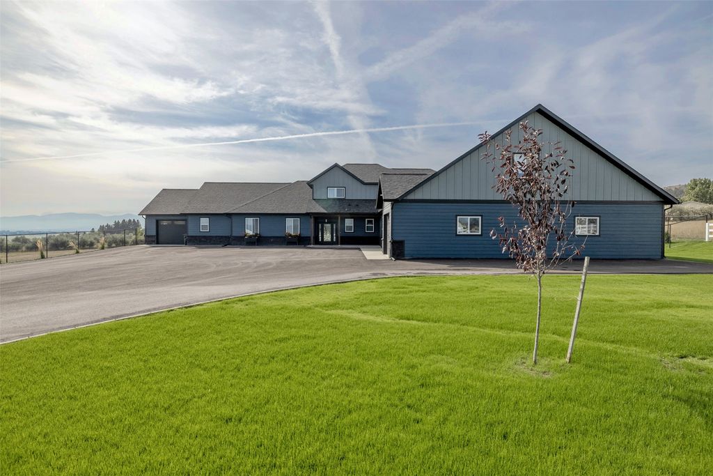 6760 Scratchgravel Drive, Helena, MT 59602 photo 2