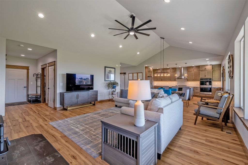 6760 Scratchgravel Drive, Helena, MT 59602 photo 20