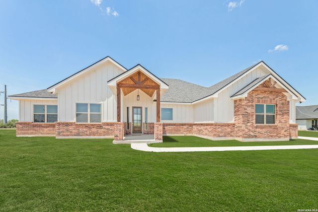 3062 Vista Rdg, Seguin, TX 78155
