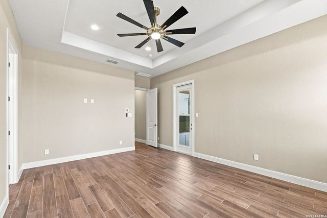 3062 Vista Rdg, Seguin, TX 78155