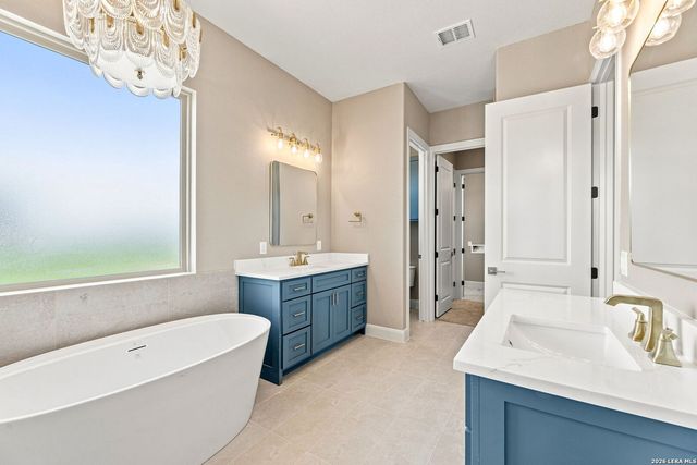 3062 Vista Rdg, Seguin, TX 78155