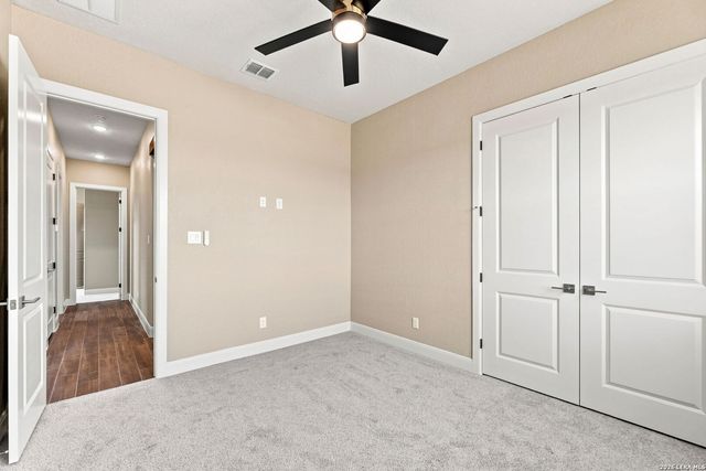 3062 Vista Rdg, Seguin, TX 78155