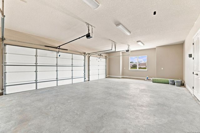 3062 Vista Rdg, Seguin, TX 78155