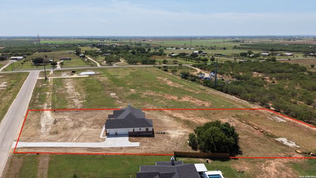 3062 Vista Rdg, Seguin, TX 78155