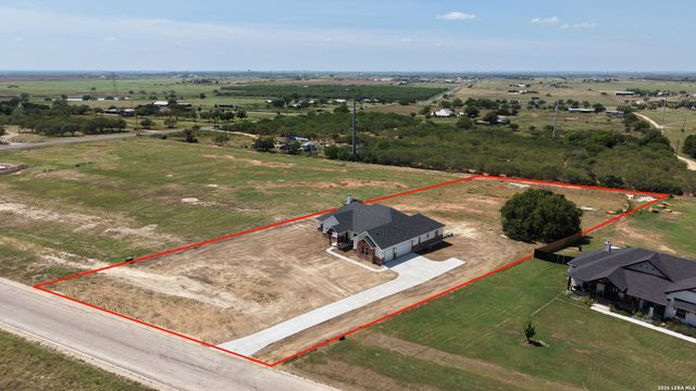 3062 Vista Rdg, Seguin, TX 78155