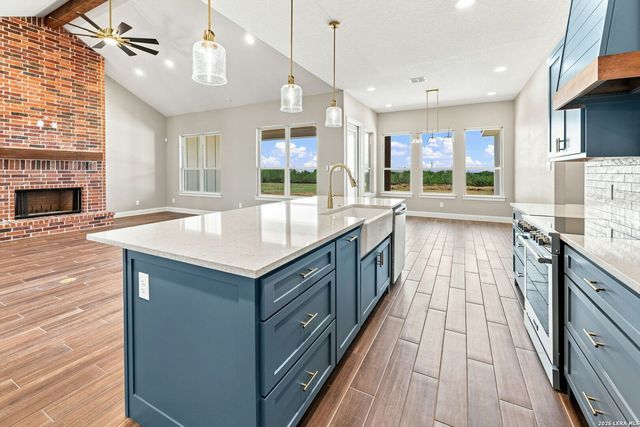3062 Vista Rdg, Seguin, TX 78155