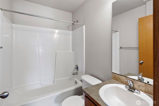 4909 Bowwood Circle NE, Bremerton, WA 98310
