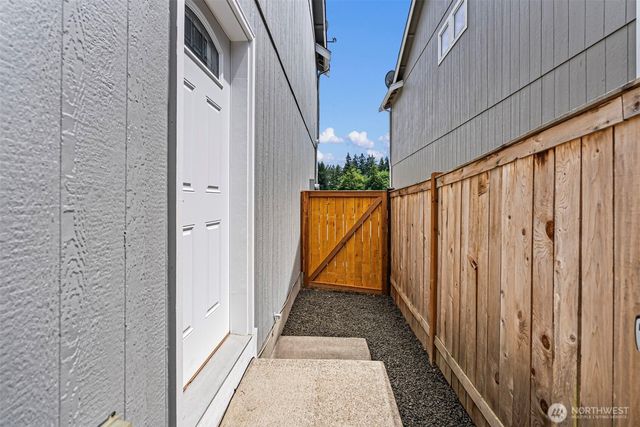4909 Bowwood Circle NE, Bremerton, WA 98310
