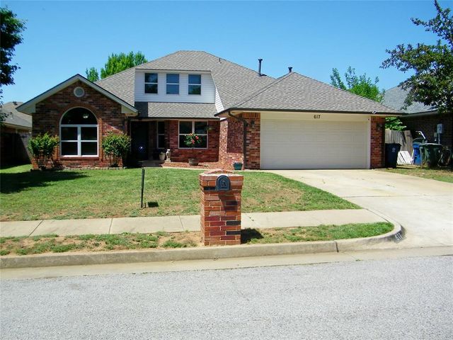 617 Firelane Rd, Edmond, OK 73003