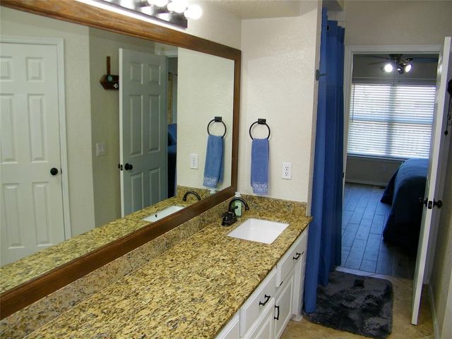 617 Firelane Rd, Edmond, OK 73003