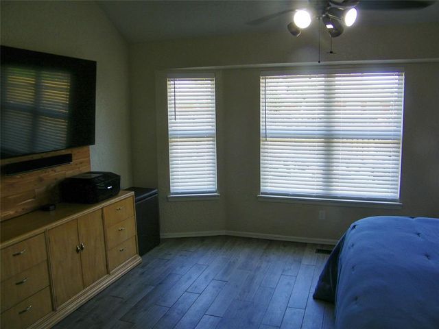 617 Firelane Rd, Edmond, OK 73003