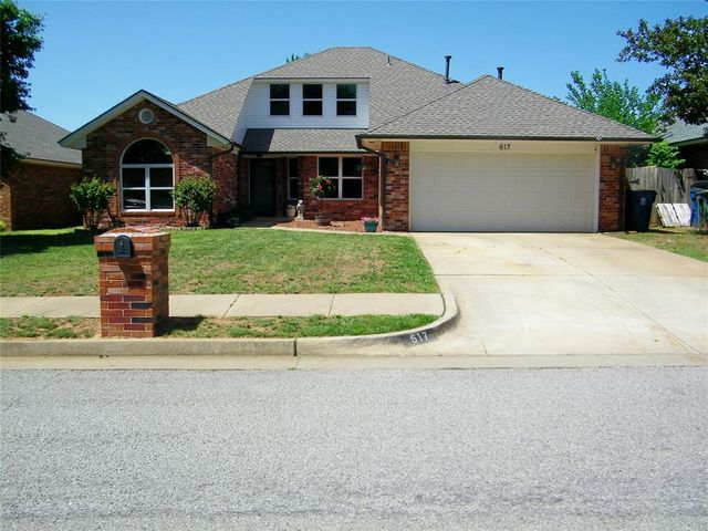 617 Firelane Rd, Edmond, OK 73003