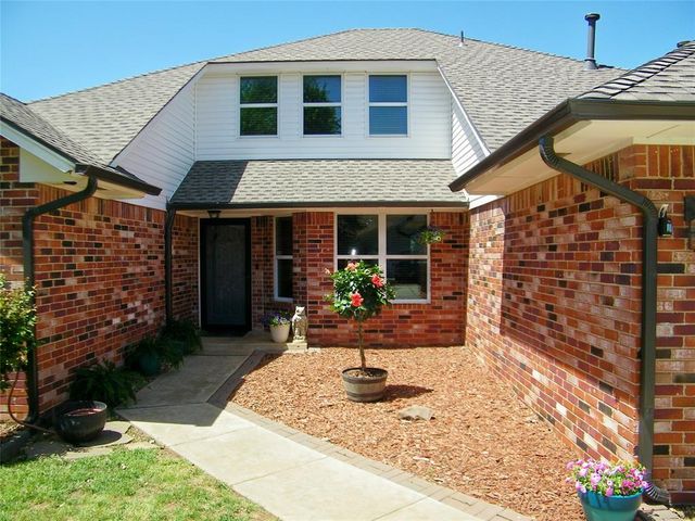 617 Firelane Rd, Edmond, OK 73003