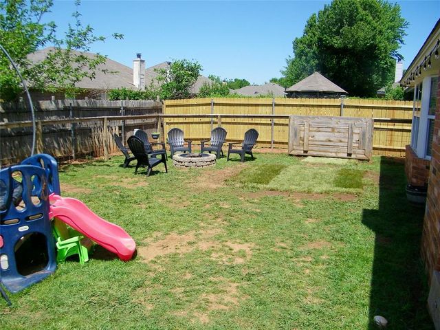 617 Firelane Rd, Edmond, OK 73003