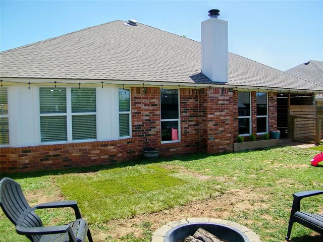 617 Firelane Rd, Edmond, OK 73003