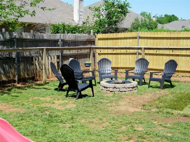 617 Firelane Rd, Edmond, OK 73003