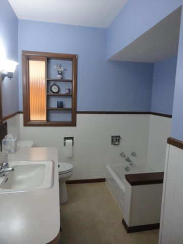 5994 136th Avenue, Manlius Twp, MI 49423