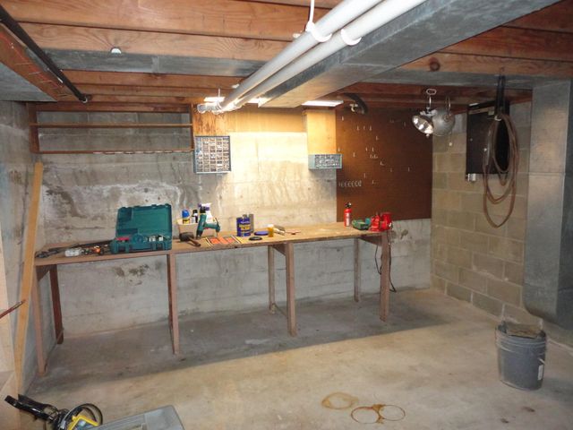 5994 136th Avenue, Manlius Twp, MI 49423