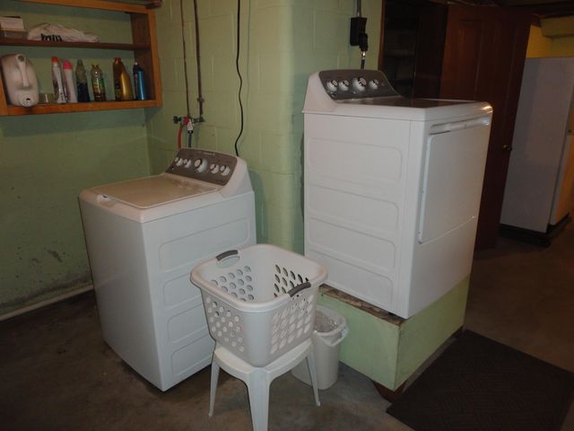 5994 136th Avenue, Manlius Twp, MI 49423