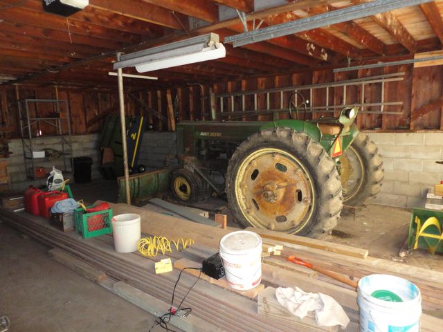 5994 136th Avenue, Manlius Twp, MI 49423